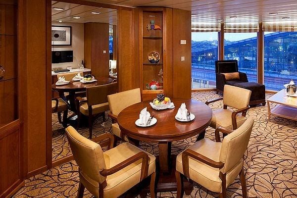 Suite Celebrity lg2 600