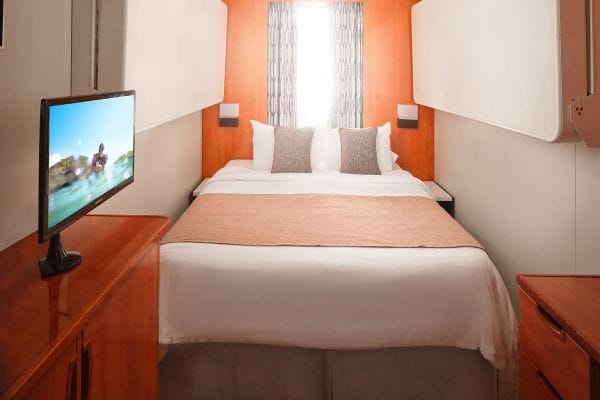 Suite One Bedroom Obstructed lg1 600